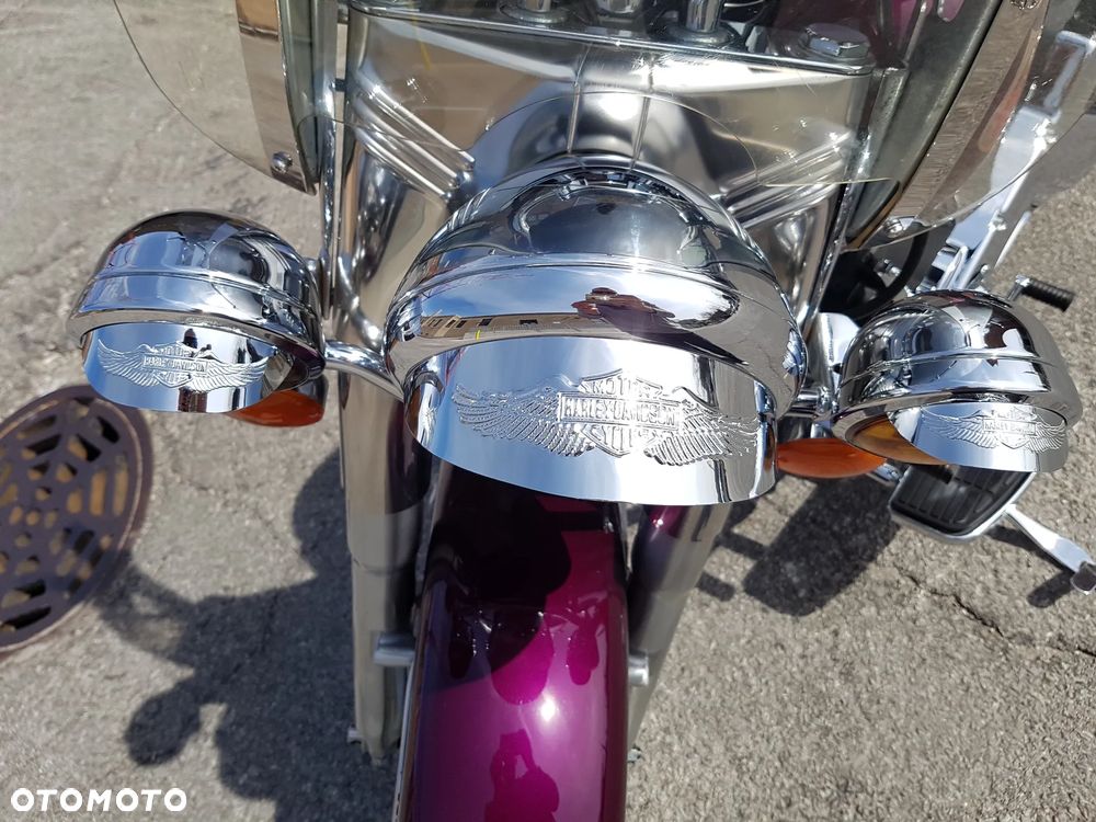 Harley-Davidson Softail Heritage Classic - 16