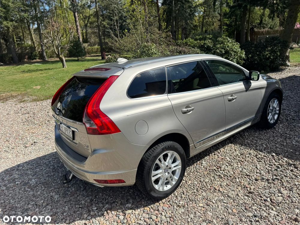 Volvo XC 60 - 8