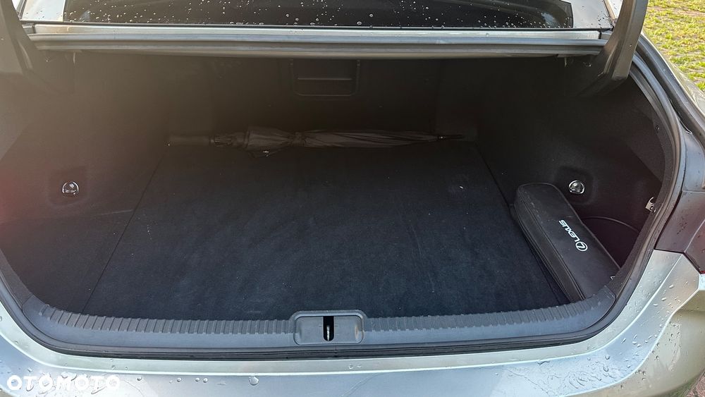 Lexus ES 300h Business Edition + - 10