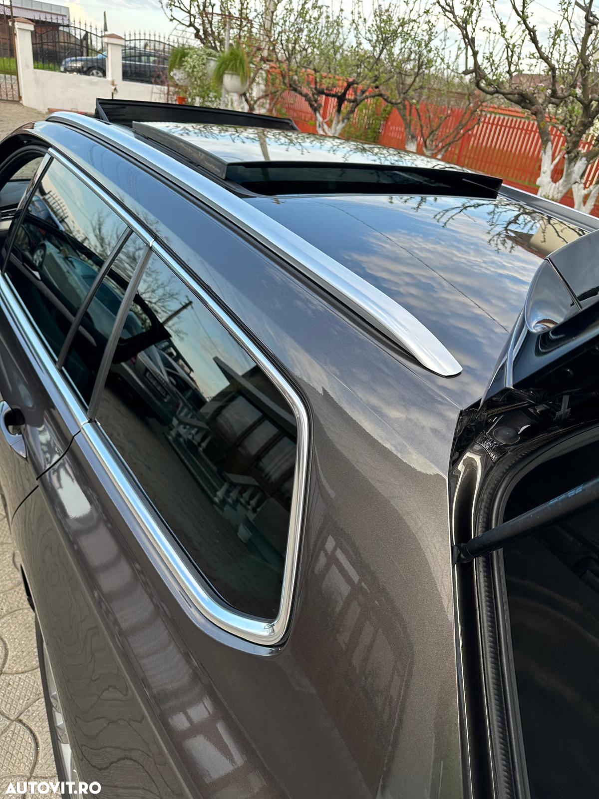 Volkswagen Passat Variant 1.6 TDI (BlueMotion Technology) DSG Comfortline - 5