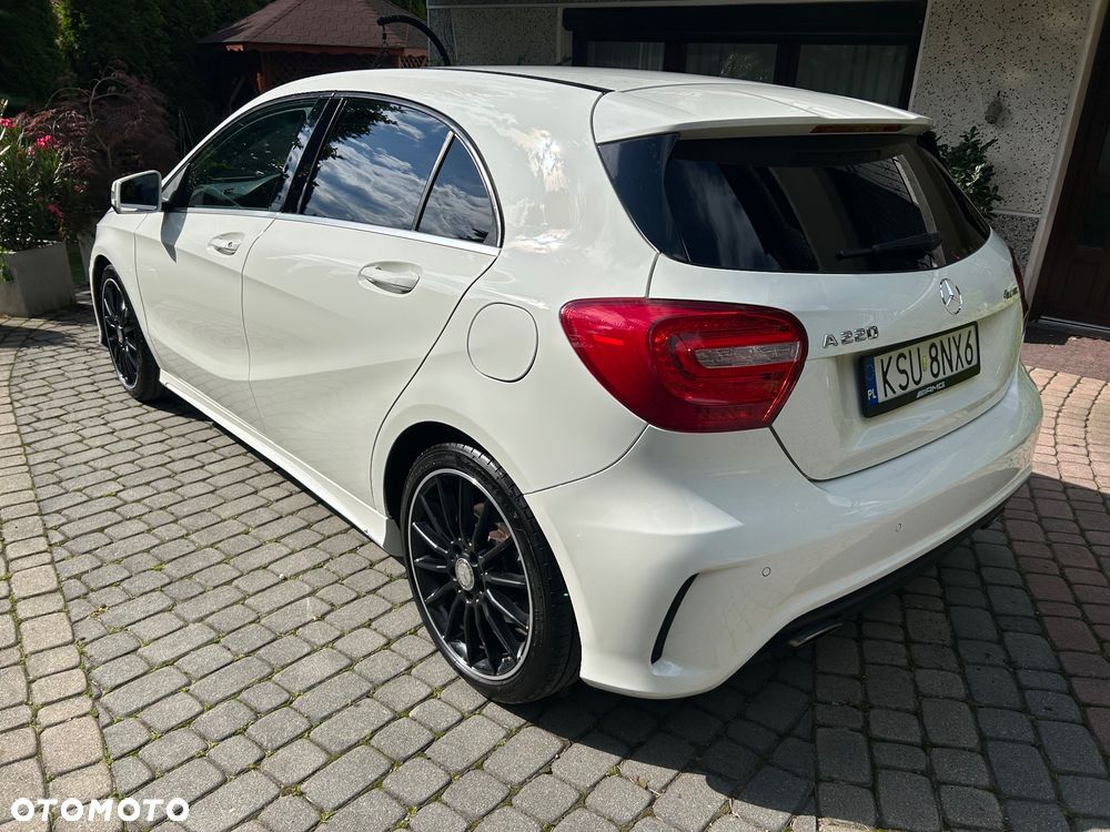 Mercedes-Benz Klasa A 220 4-Matic AMG Line - 3