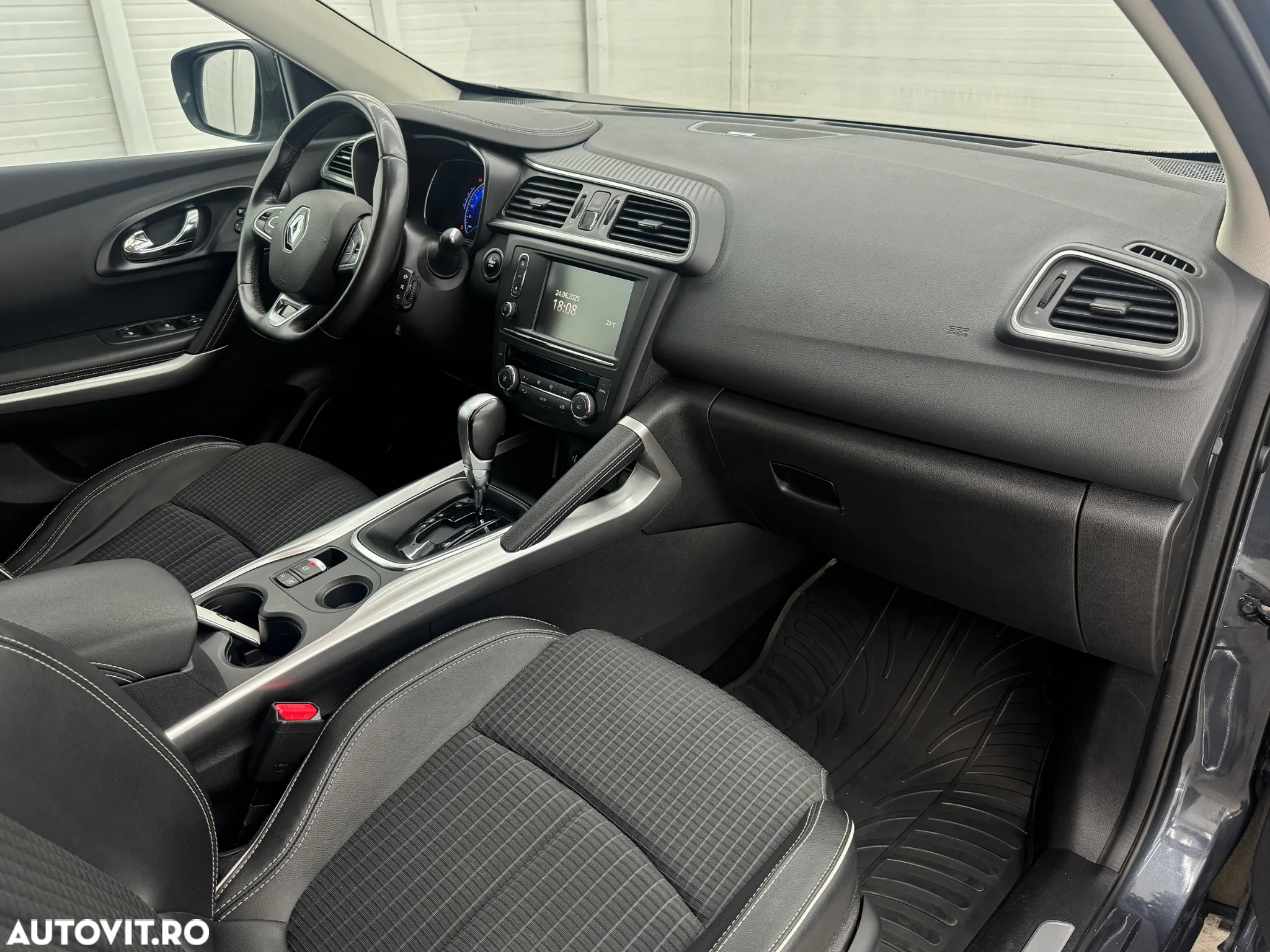 Renault Kadjar Energy dCi 130 X-tronic Bose Edition - 16