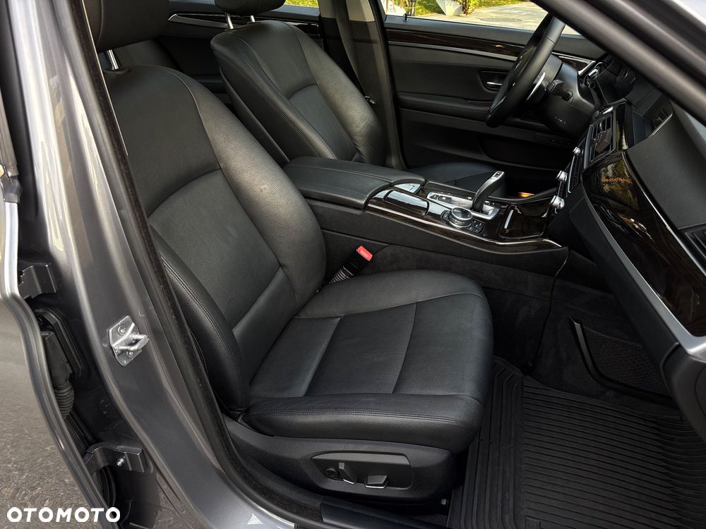 BMW Seria 5 - 30