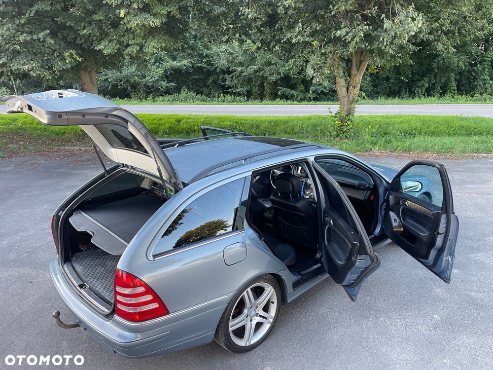 Mercedes-Benz Klasa C 280 7G-TRONIC Avantgarde - 22