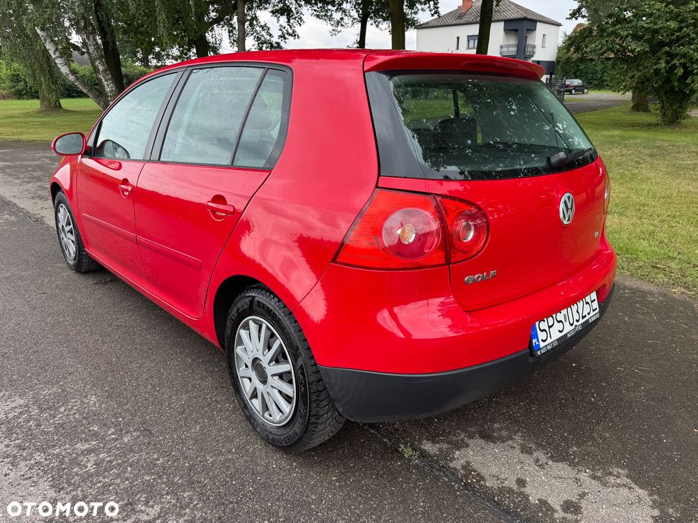 Volkswagen Golf 1.6 FSI Tour - 9