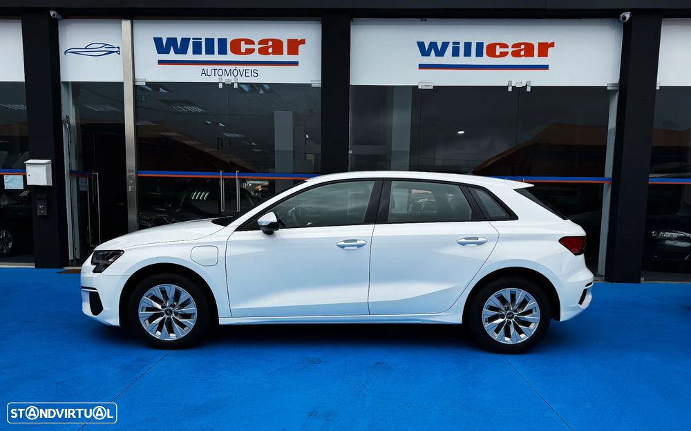 Audi A3 Sportback - 3