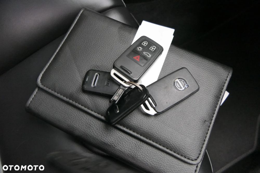 Volvo V40 D3 Drive-E SCR R-Design Momentum - 15