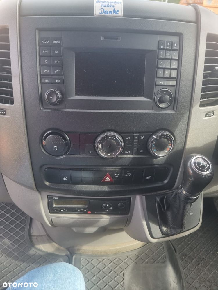 Mercedes-Benz Sprinter - 8