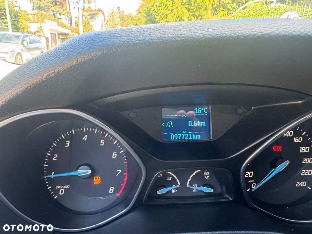 Ford Focus - 24