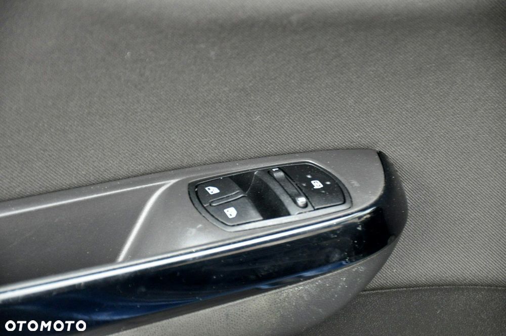 Opel Corsa - 35