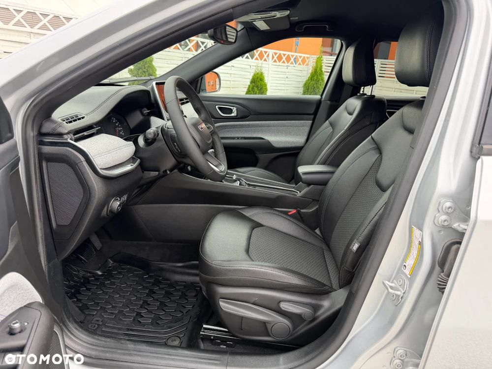 Jeep Compass - 8