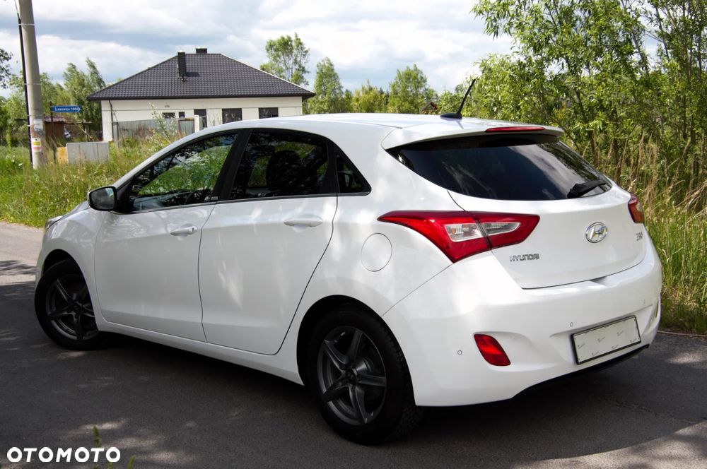 Hyundai i30 blue 1.6 GDI Passion - 5