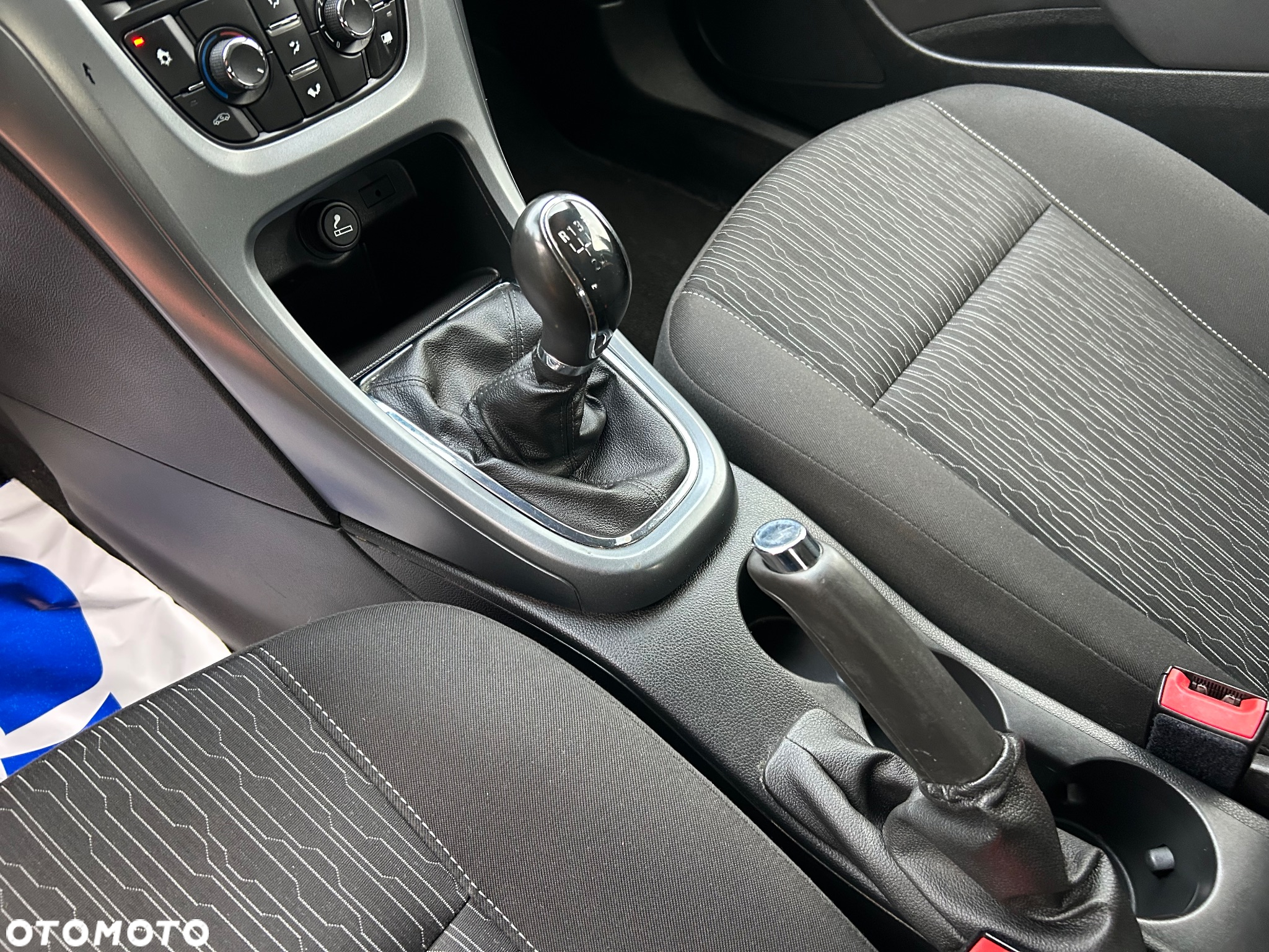 Opel Astra 1.4 EcoFLEX Innovation - 19