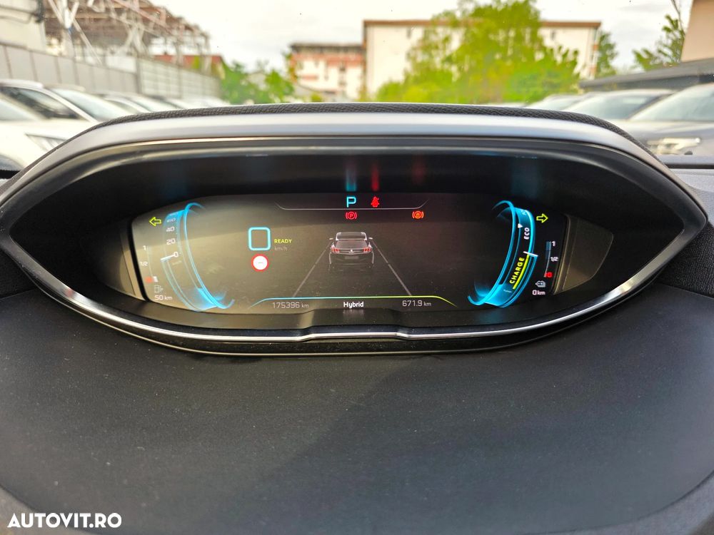 Peugeot 3008 225 e-EAT8 GT Pack - 24