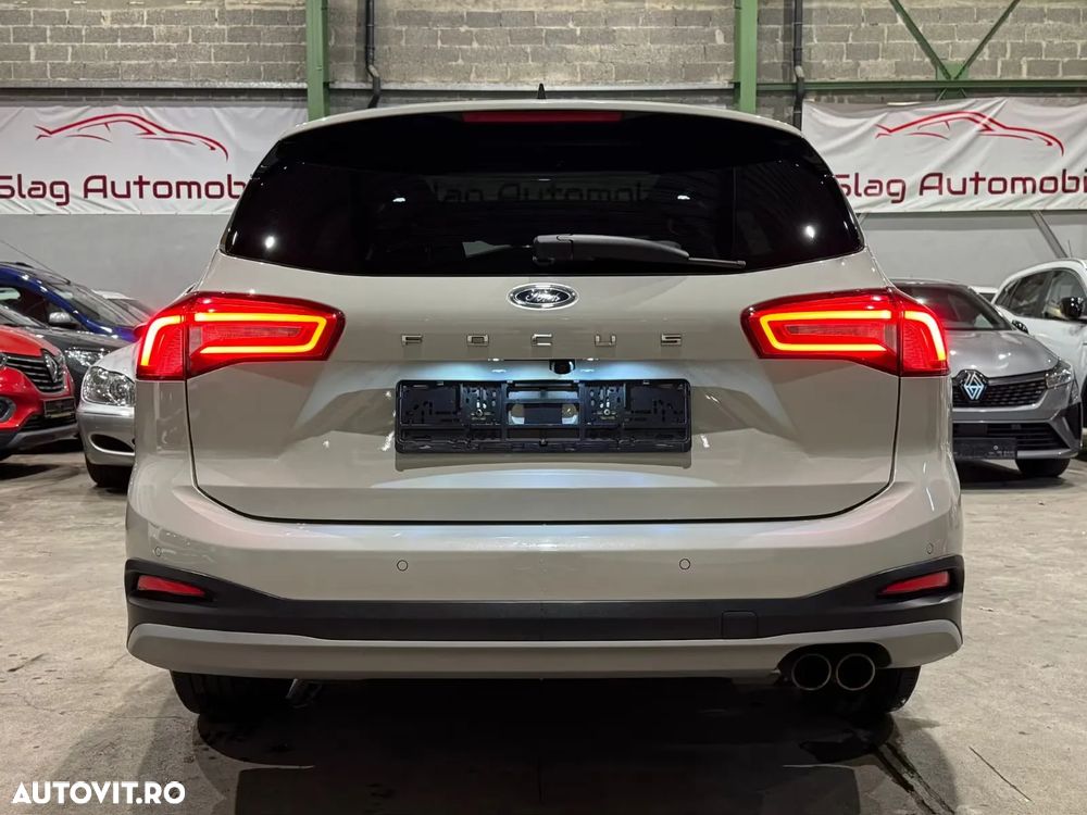 Ford Focus - 12