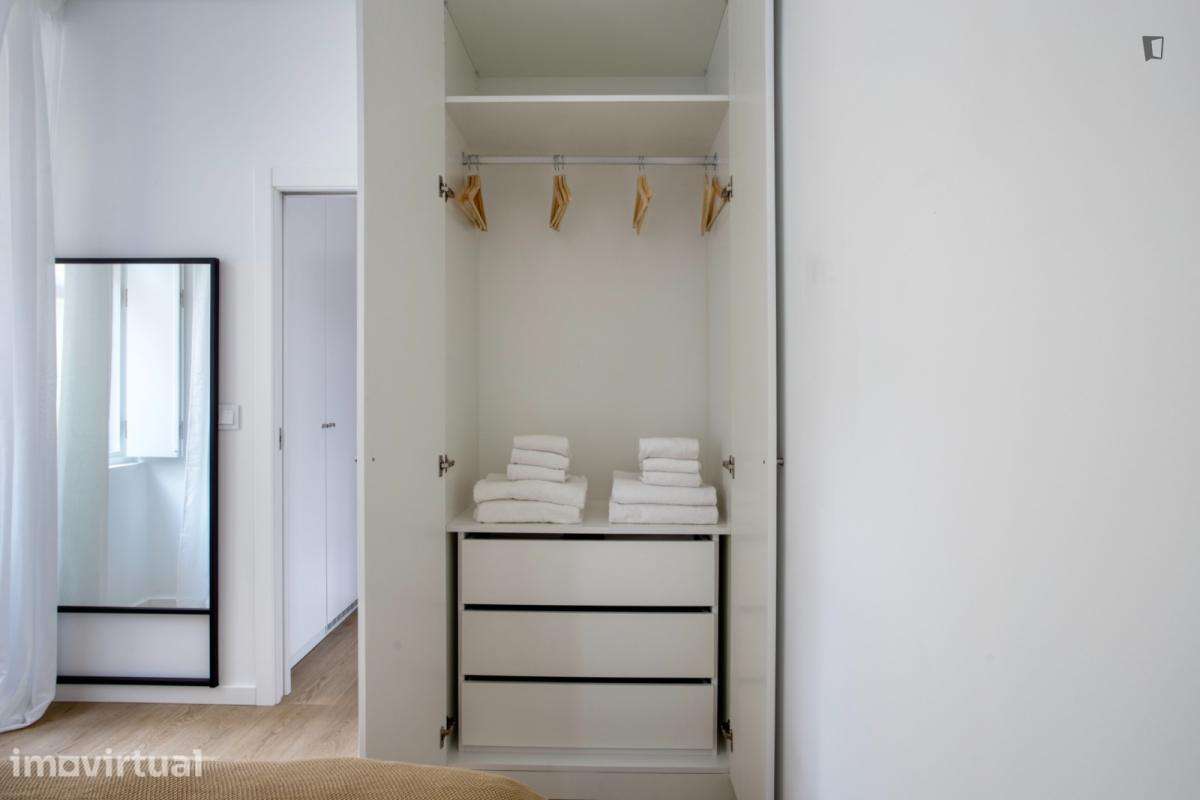 Apartamento com 1 quartos - localizado em São Bento Lisbon - Grande imagem: 3/9