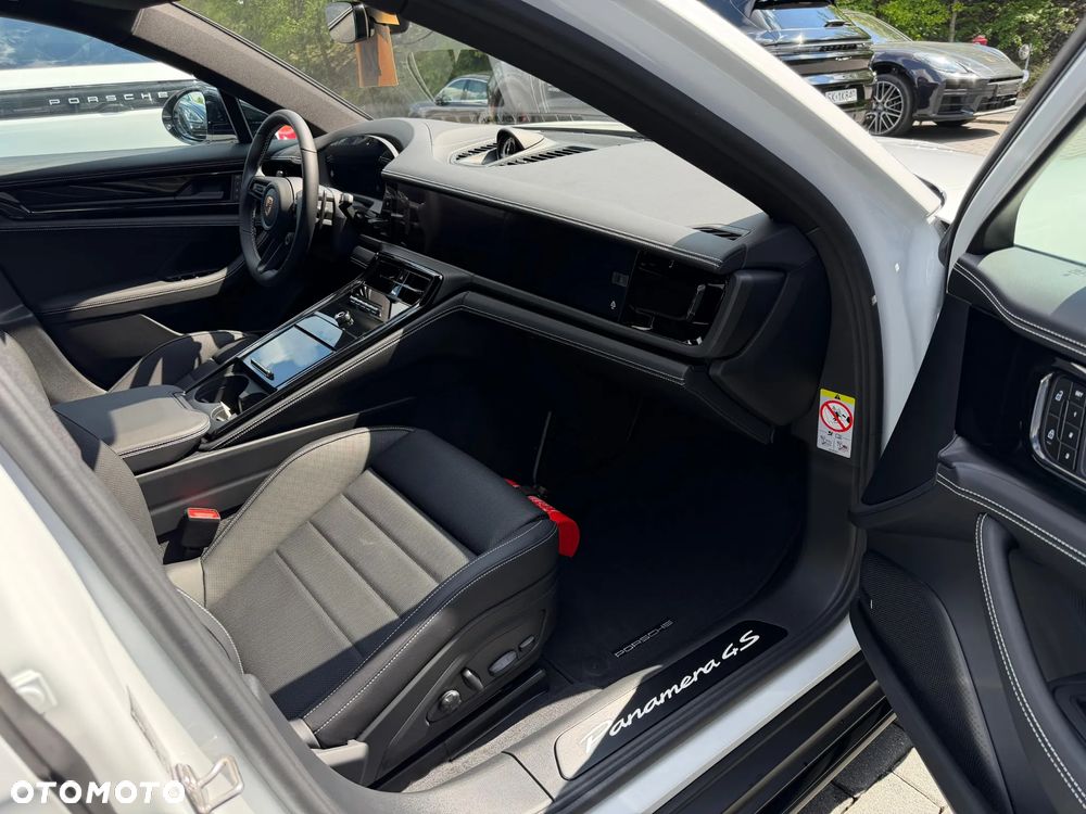 Porsche Panamera 4S E-Hybrid - 23
