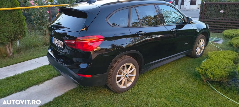 BMW X1 xDrive18d - 10