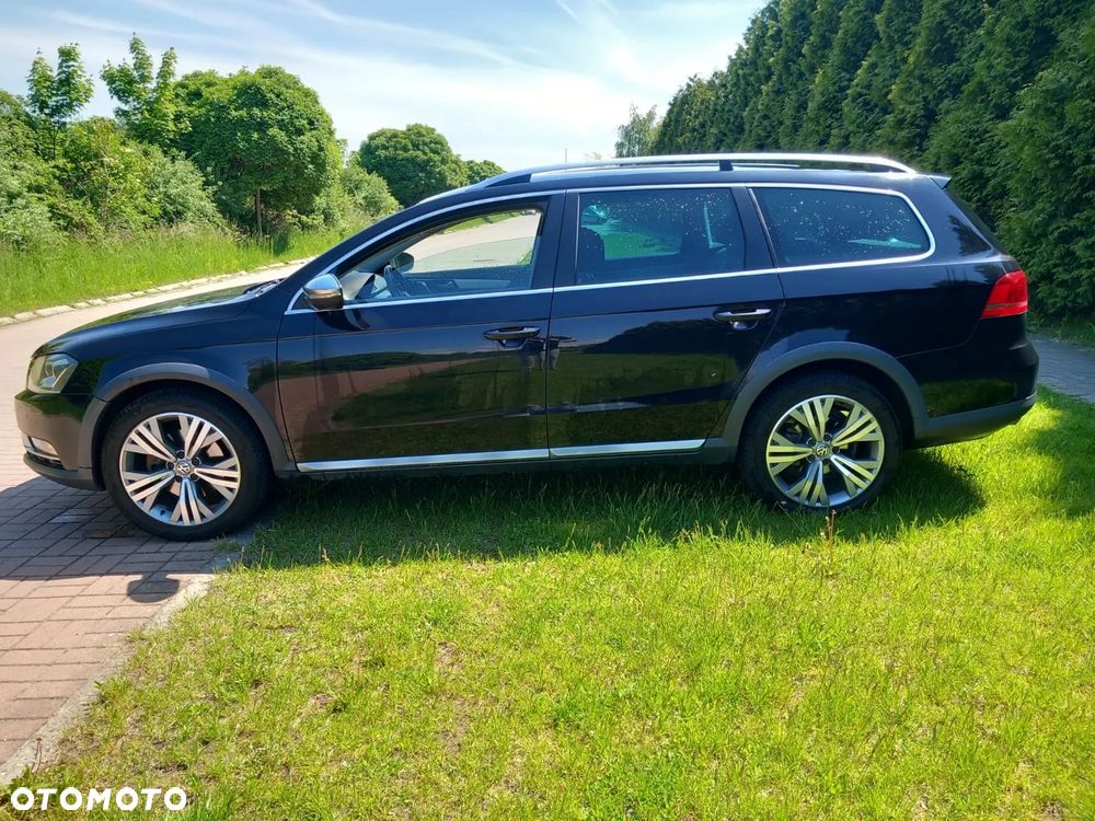 Volkswagen Passat Alltrack 2.0 TDI 4Motion DSG BlueMotion Tec - 17