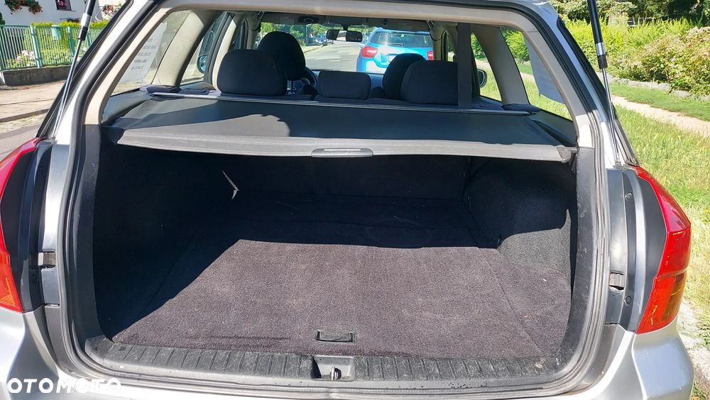 Subaru Legacy - 12