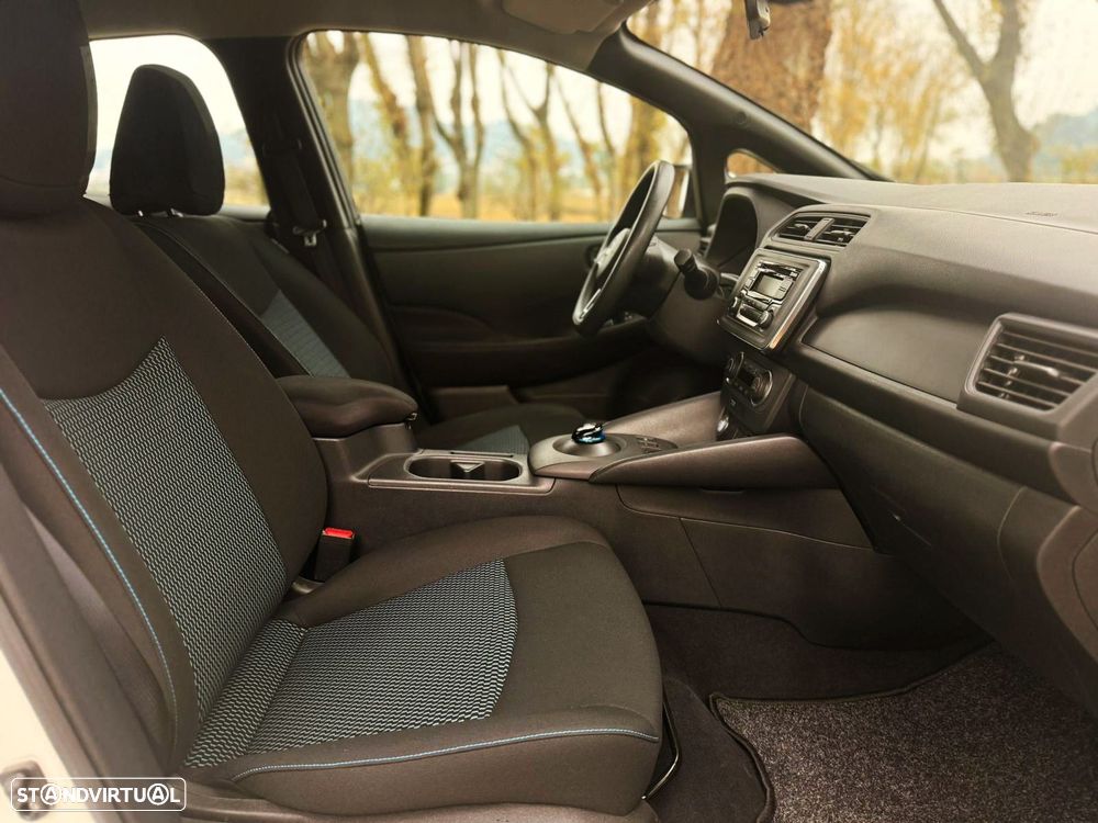 Nissan Leaf - 9
