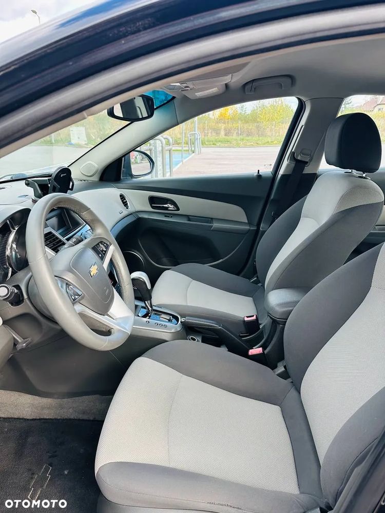 Chevrolet Cruze 1.8 LT - 8