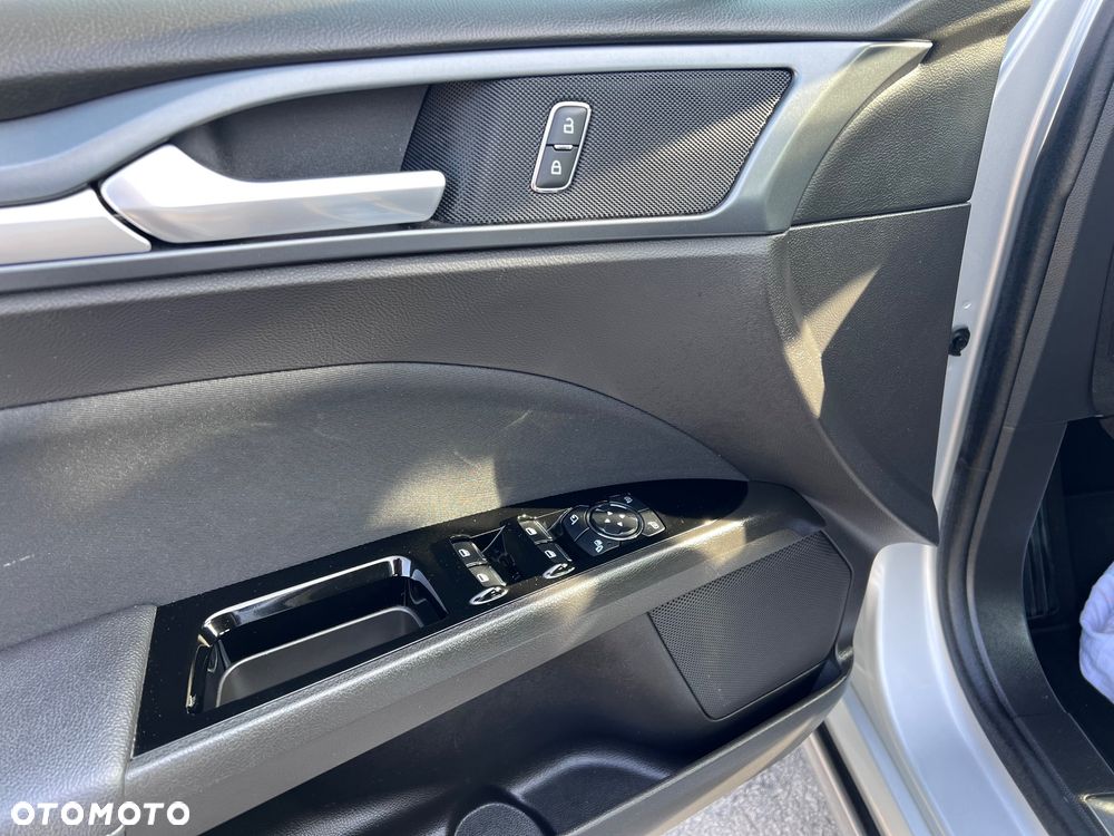 Ford Mondeo 2.0 TDCi STart-Stopp PowerShift-Aut Titanium - 25