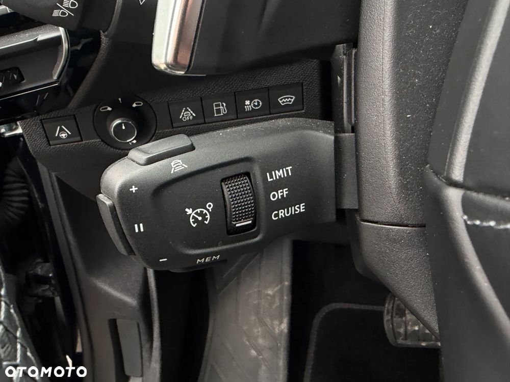 DS Automobiles DS 7 Crossback 1.6 E-Tense Bastille + - 26