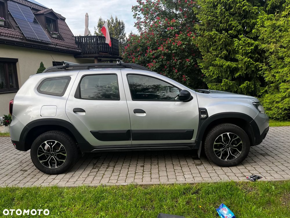 Dacia Duster 1.6 SCe Laureate 4x4 S&S - 3