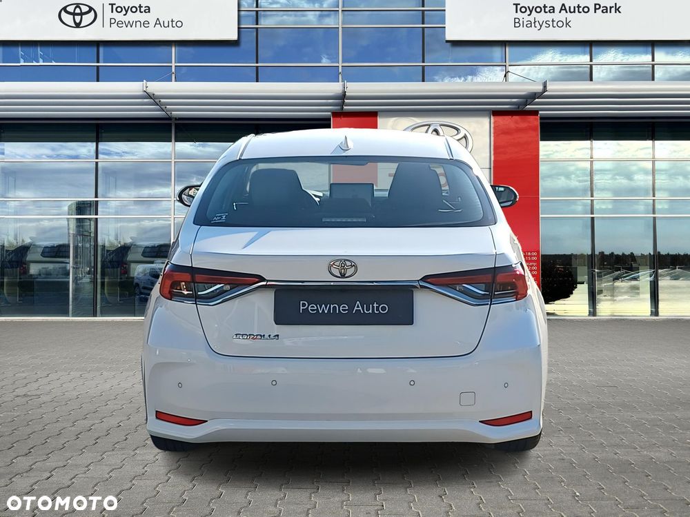 Toyota Corolla - 4