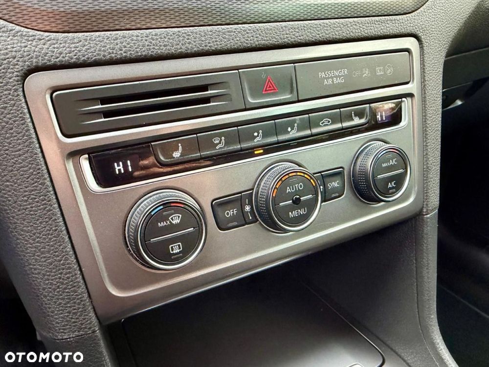 Volkswagen Golf Sportsvan 2.0 TDI BlueMotion Technology Lounge - 18