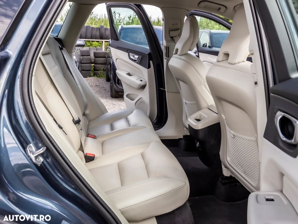 Volvo XC 60 B4 MHEV AT8 AWD Inscription - 6