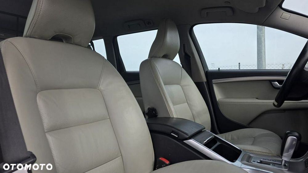 Volvo XC 70 - 17