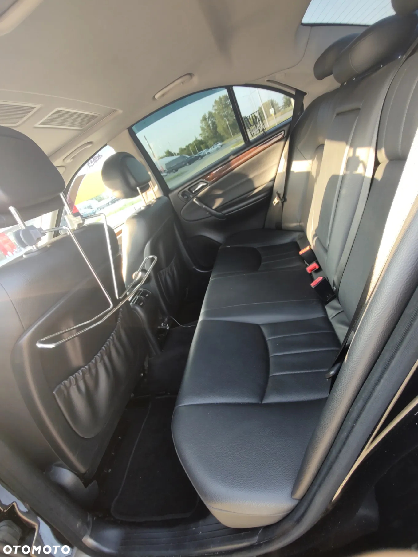 Mercedes-Benz Klasa C 350 Elegance 4-Matic - 8