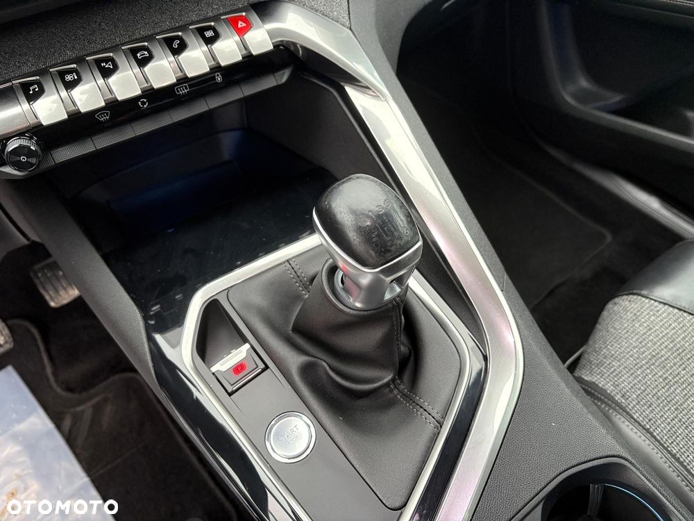 Peugeot 5008 PureTech 130 Stop & Start Access - 23