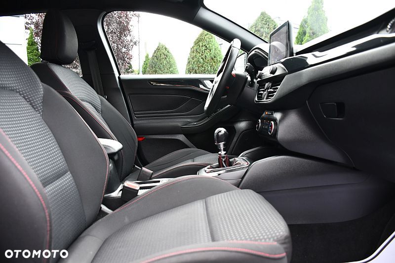 Ford Focus 1.5 EcoBlue Start-Stopp-System ST-LINE X - 7