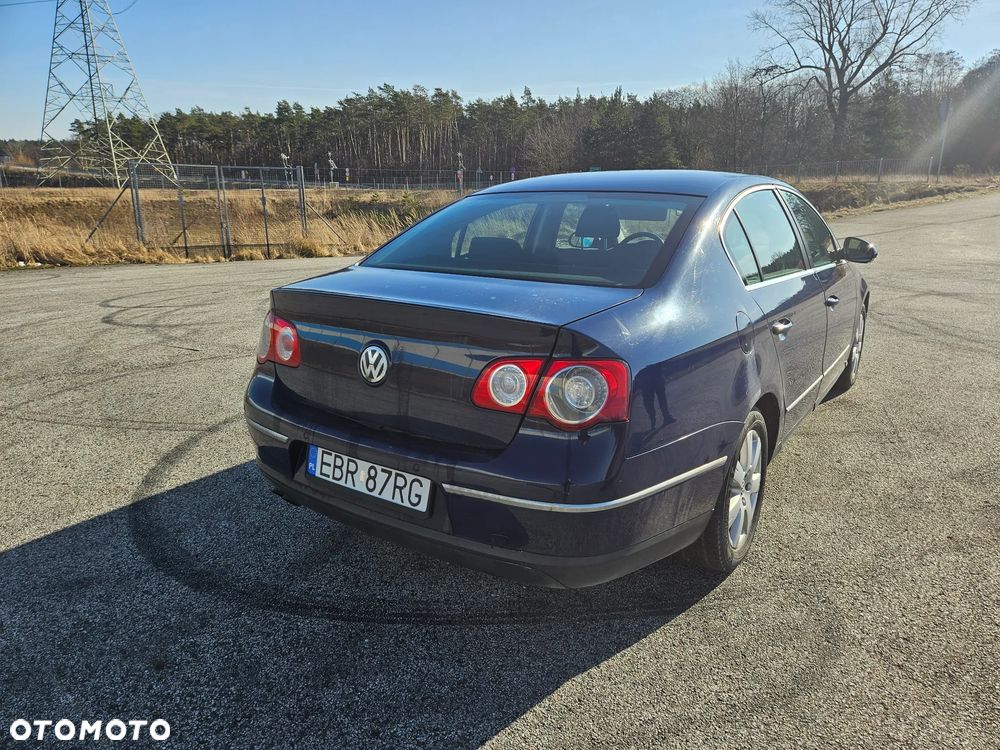 Volkswagen Passat - 3
