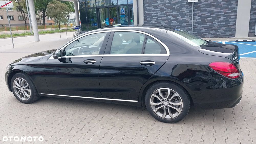 Mercedes-Benz Klasa C 300 7G-TRONIC - 6