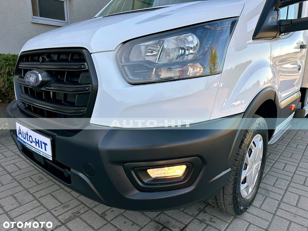 Ford Transit - 12