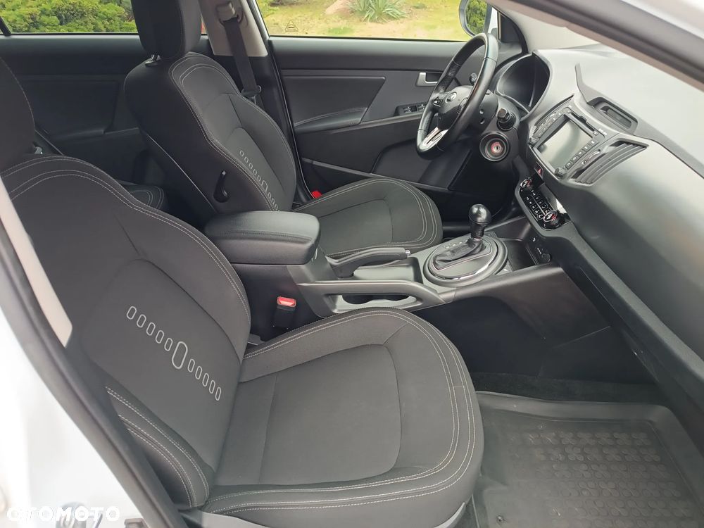 Kia Sportage 2.0 L - 28