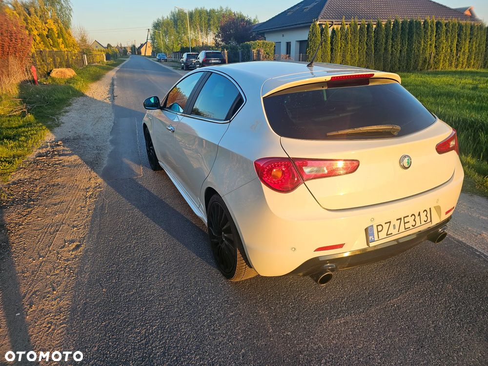Alfa Romeo Giulietta - 10