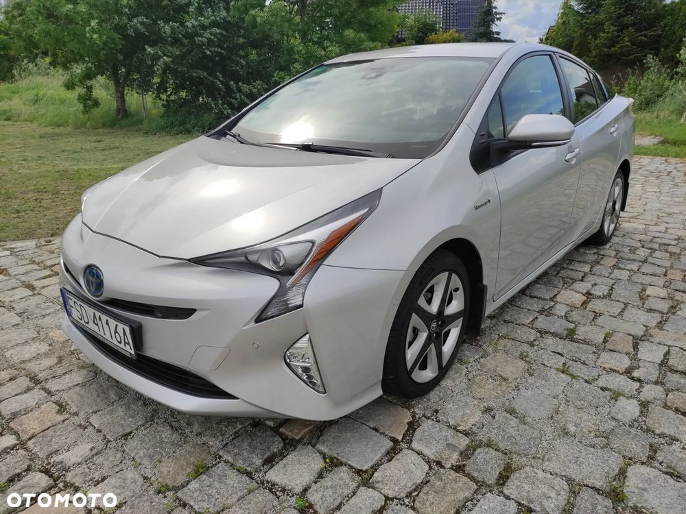 Toyota Prius Hybrid Executive - 6