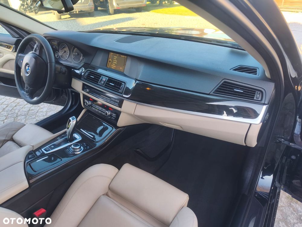 BMW Seria 5 520d - 19