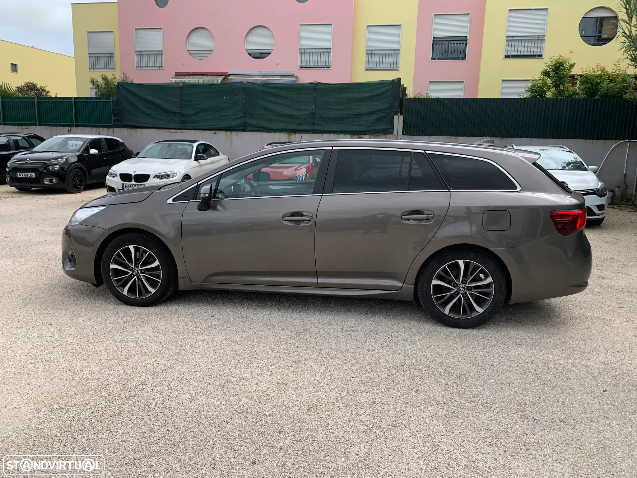 Toyota Avensis Touring Sports 2.0 D-4D Edition S+ - 8
