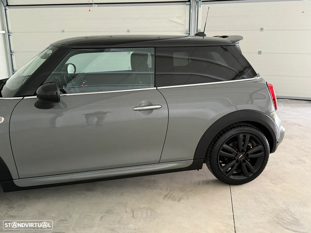 MINI 3 Portas Cooper D Aut. - 35