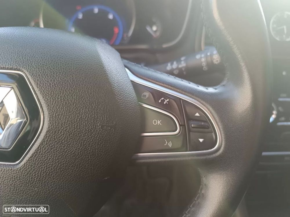 Renault Mégane 1.5 Blue dCi Intens - 21