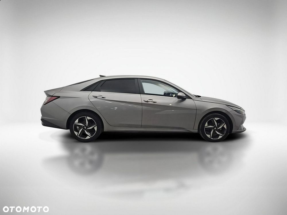 Hyundai Elantra 1.6 Smart - 6