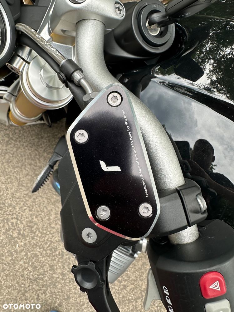 BMW R - 16