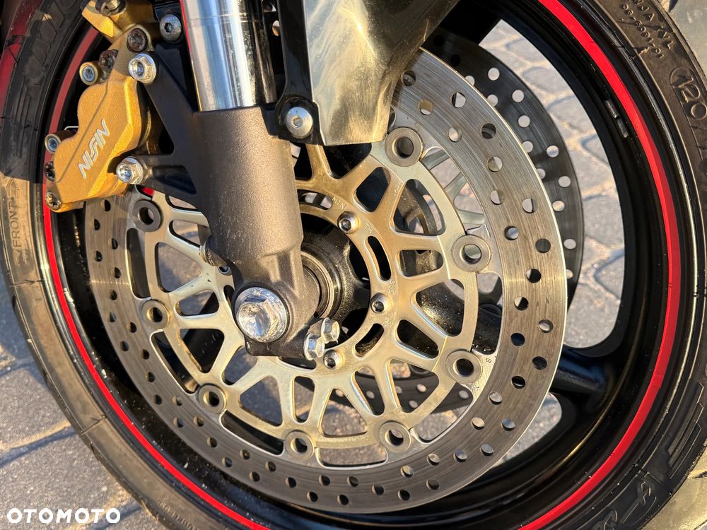 Honda CBR - 12