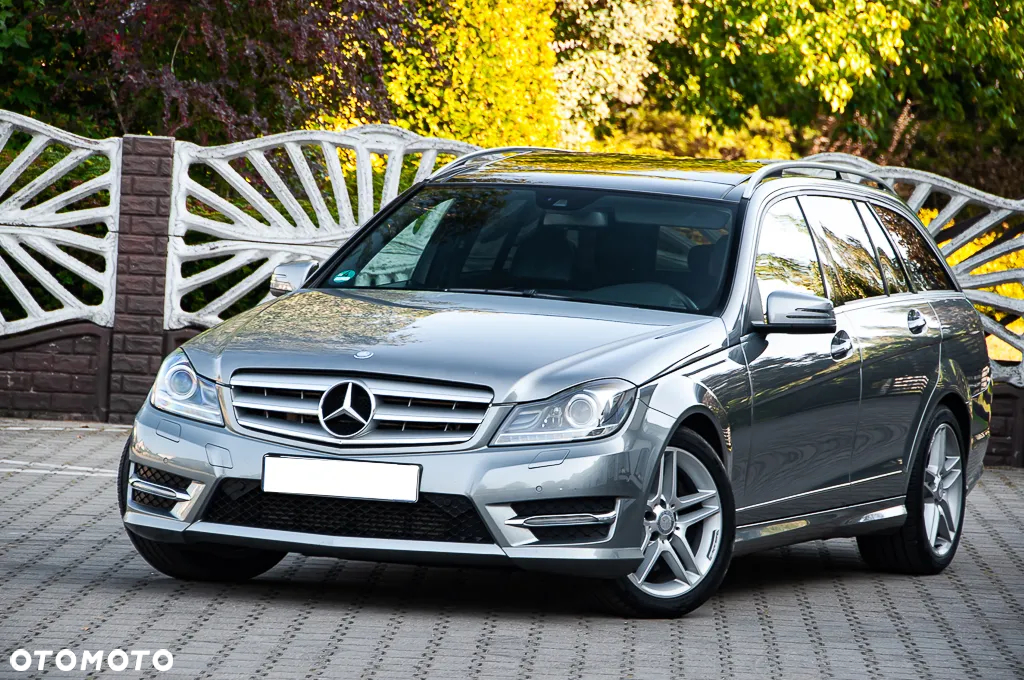 Mercedes-Benz Klasa C 300 T CDI DPF 4Matic (BlueEFFICIENCY) 7G-TRONIC Avantgarde - 28